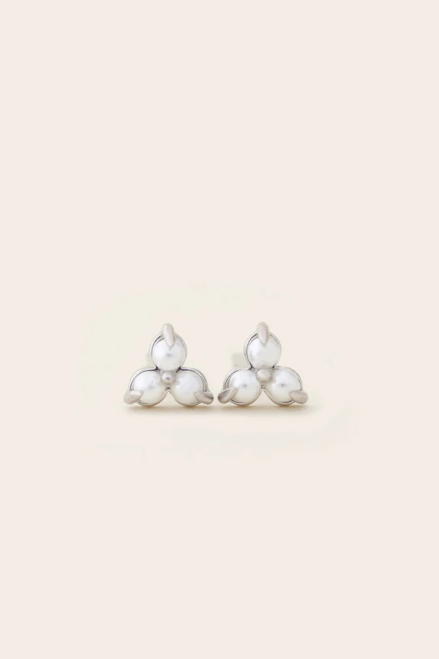 June Birthstone Stud Earrings - Silver / Pearl