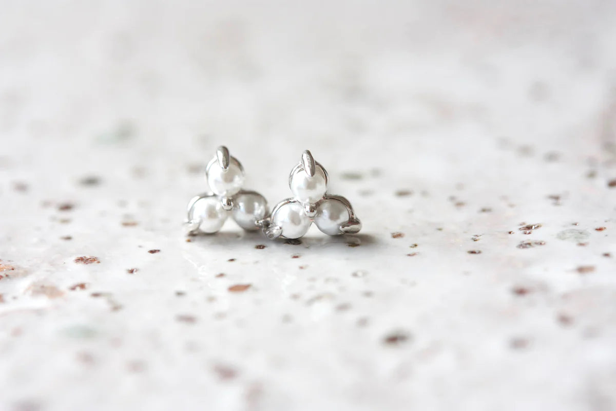 June Birthstone Stud Earrings - Silver / Pearl