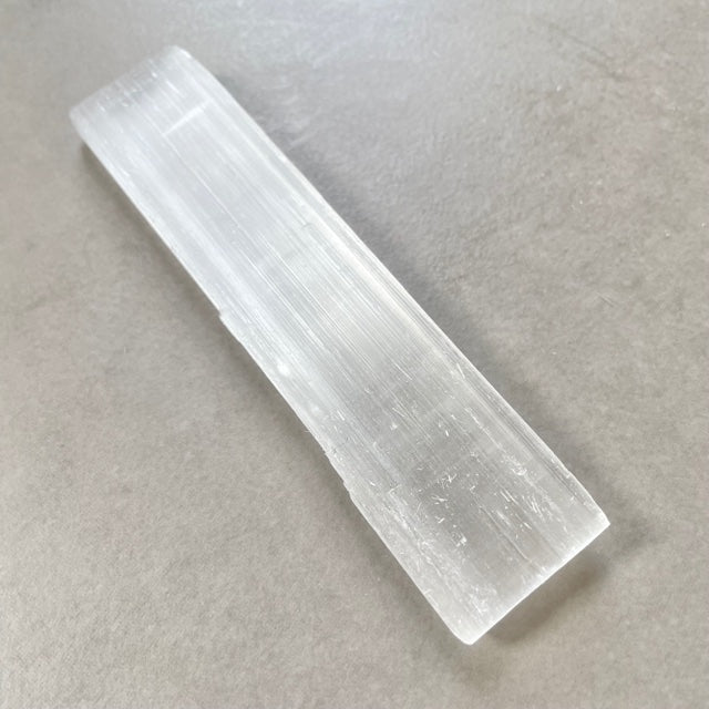 Selenite Charging Plate - Large / 18cm