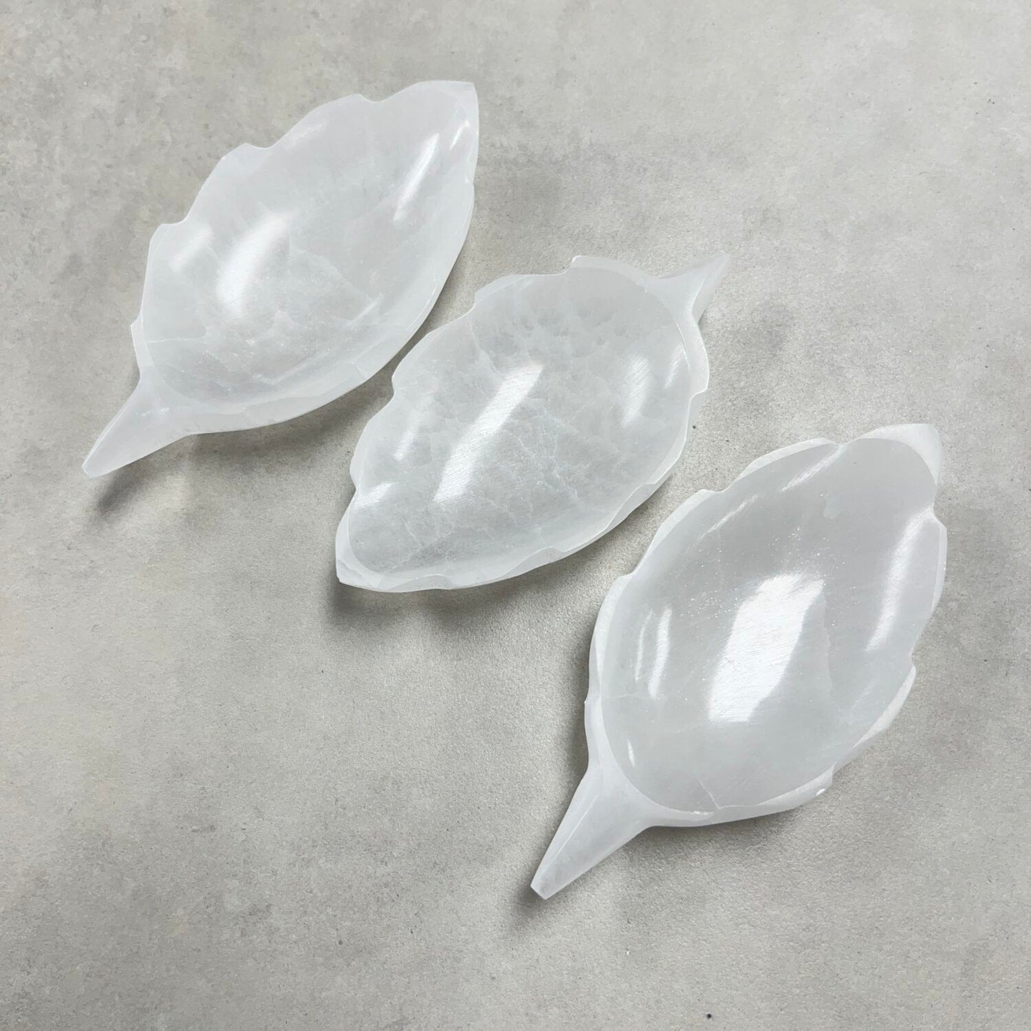 Selenite Crystal Charging Leaf Bowl